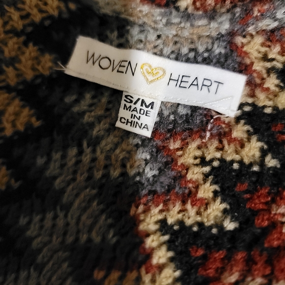 WOVEN HEART LADIES SHAWL WRAP WITH TASSELED SHAG/SIZE SMALL MEDIUM - Picture 10 of 14